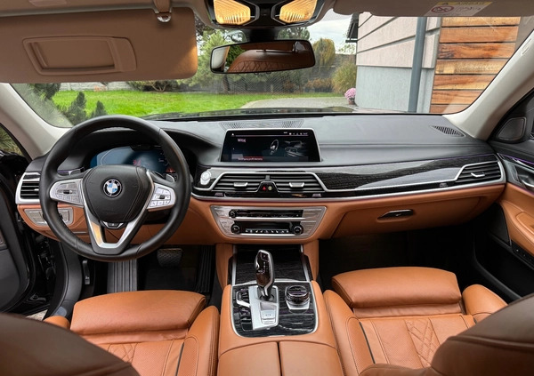 BMW Seria 7 cena 369000 przebieg: 29000, rok produkcji 2022 z Brodnica małe 232